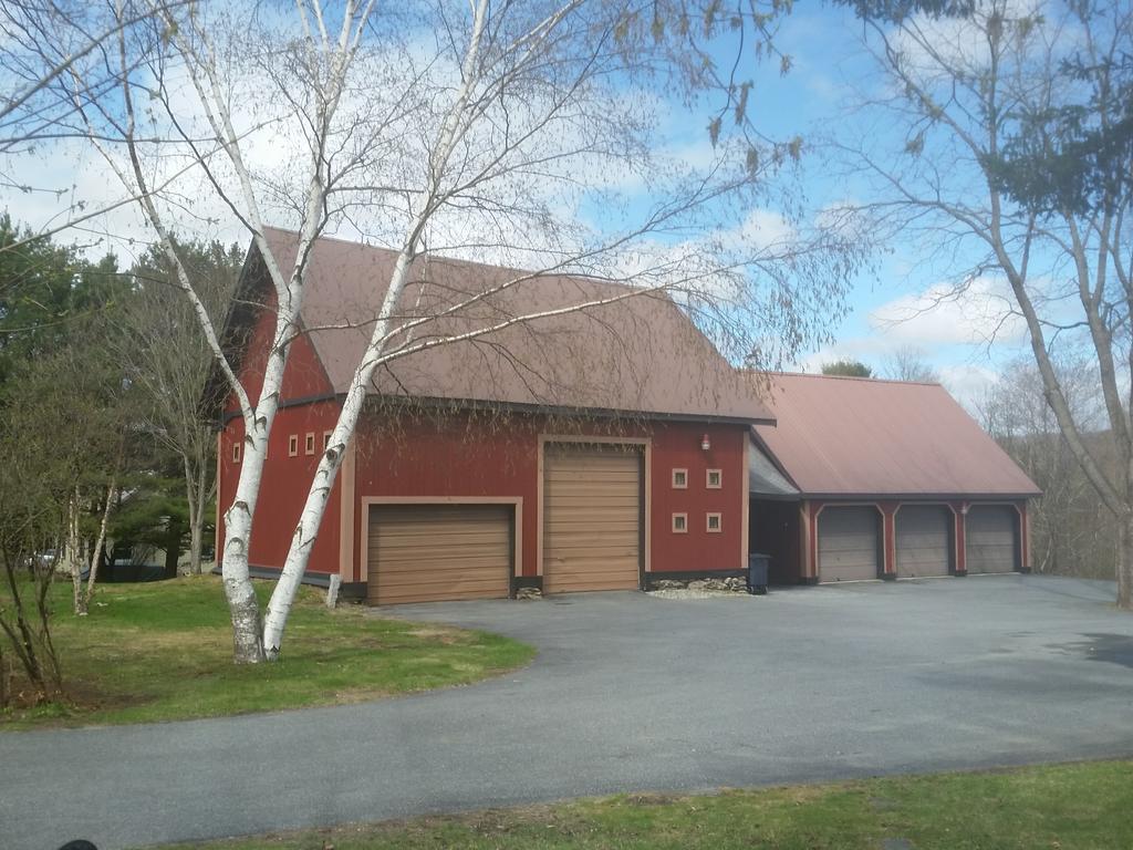 Inn At Clearwater Pond Quechee Exterior photo